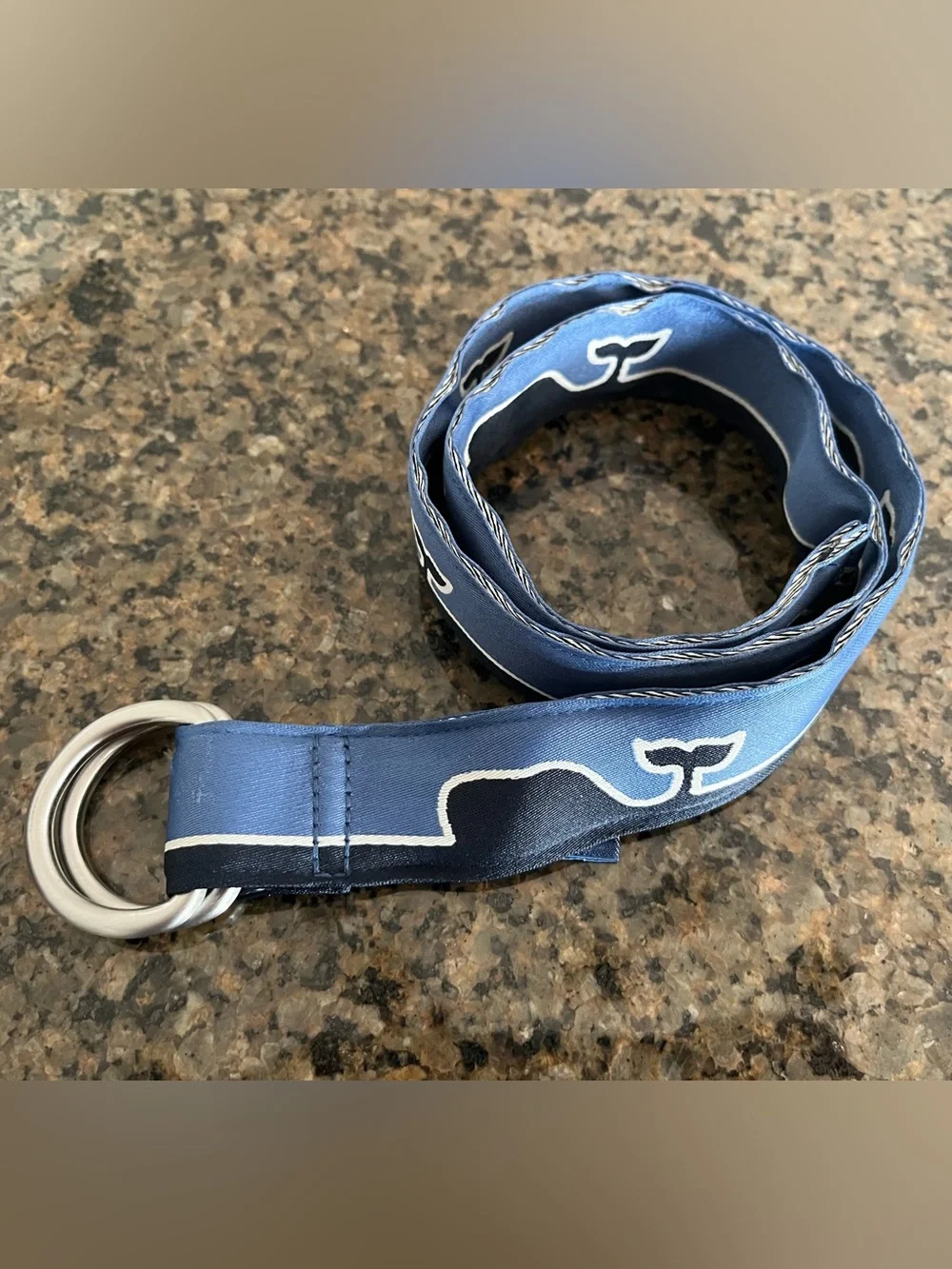 Vineyard Vines classic whale